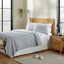 Alternating Stripe Matelassé Coverlet - Hearth & Hand™ With Magnolia 5 Alternating Stripe Matelassé Coverlet - Hearth & Hand™ With Magnolia -Home Decoration GUEST 3cc612f7 b78d 4c8c ace7 7291fc98a960